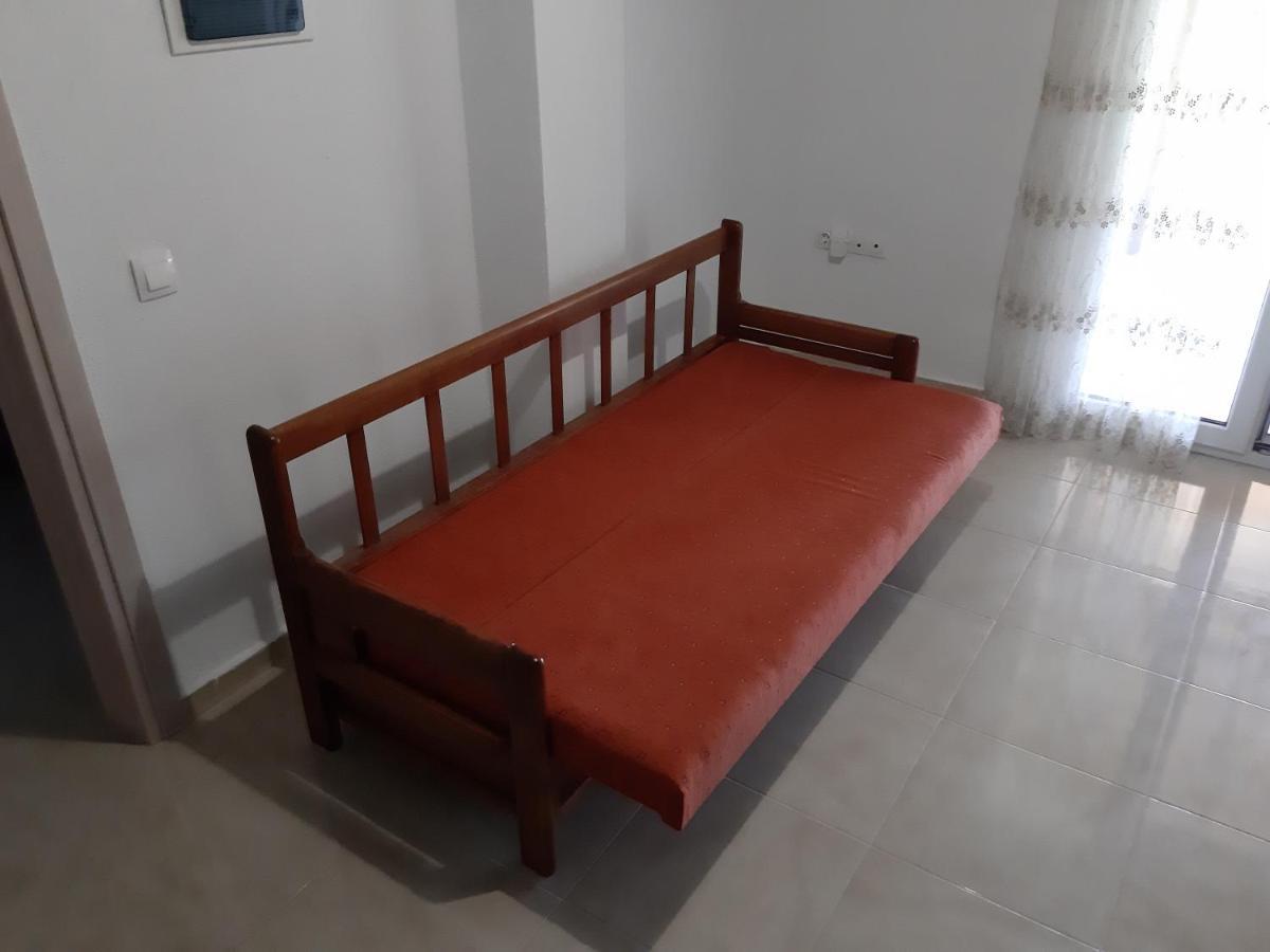 Maria Lemoni Swimming Pool Apartment Nea Skioni Luaran gambar