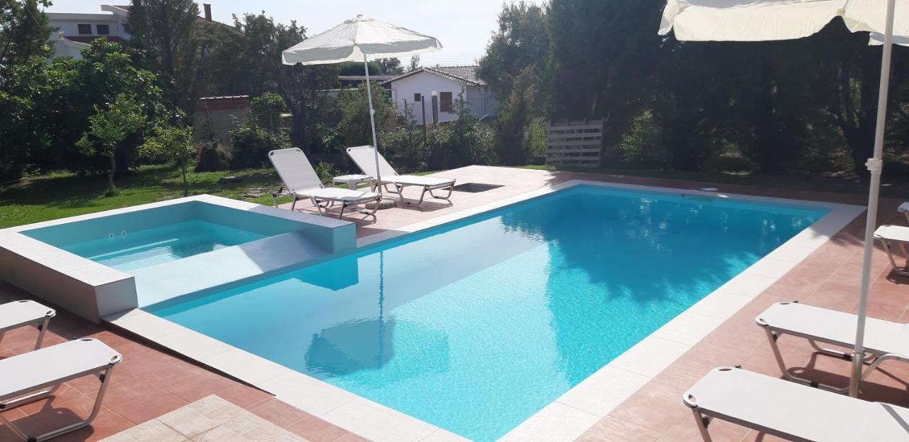 Maria Lemoni Swimming Pool Apartment Nea Skioni Luaran gambar