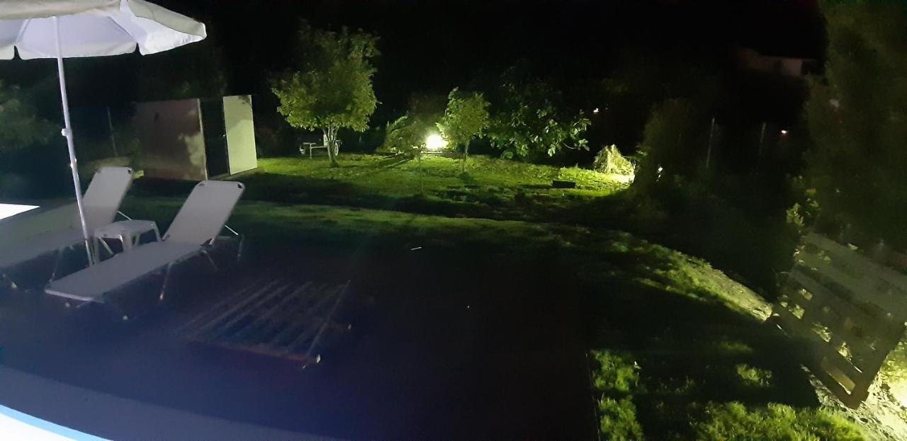Maria Lemoni Swimming Pool Apartment Nea Skioni Luaran gambar